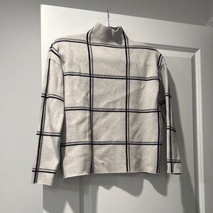 Tahari Cream and Black Grid Sweatshirt